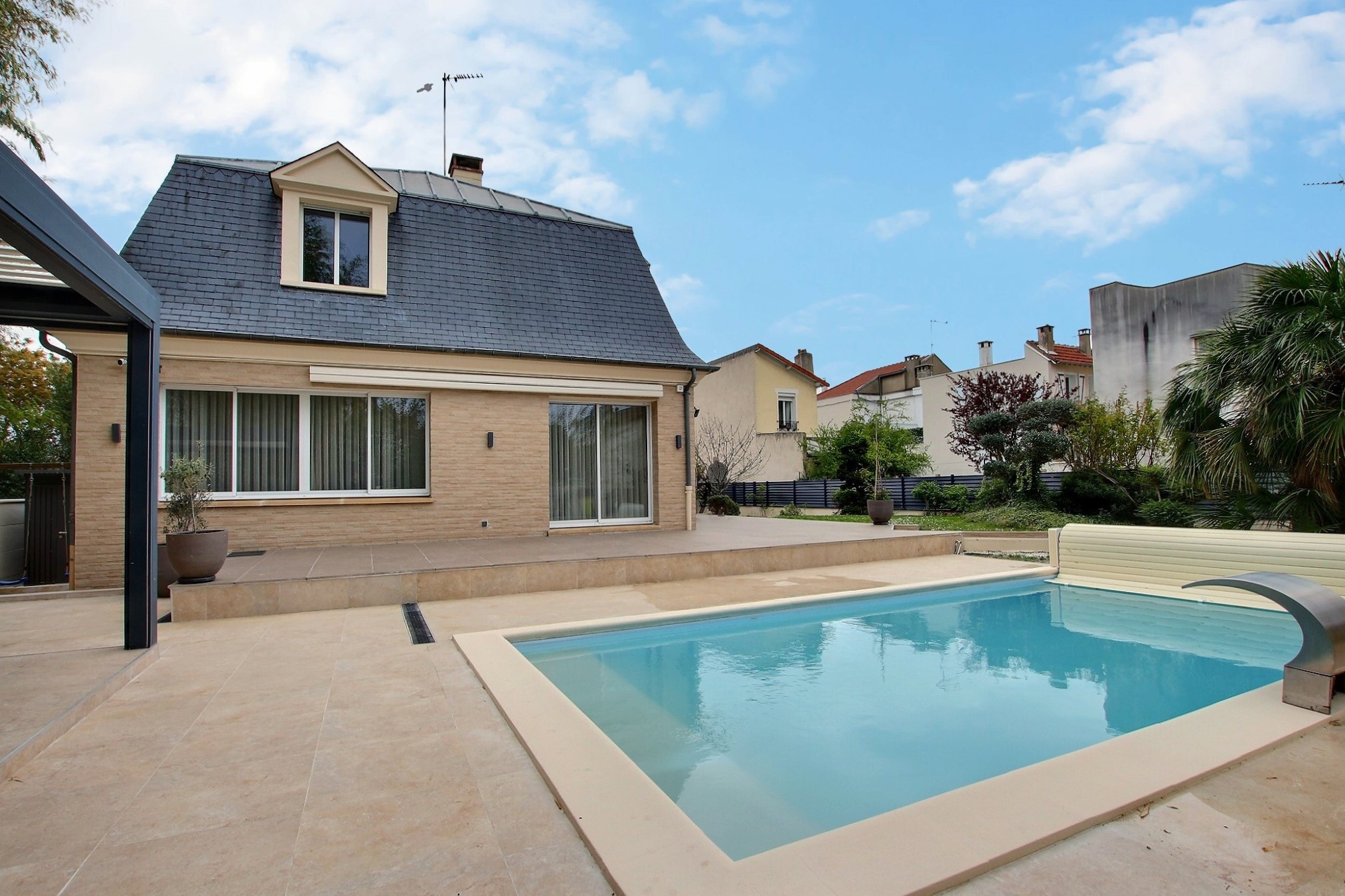 Property Featured Image